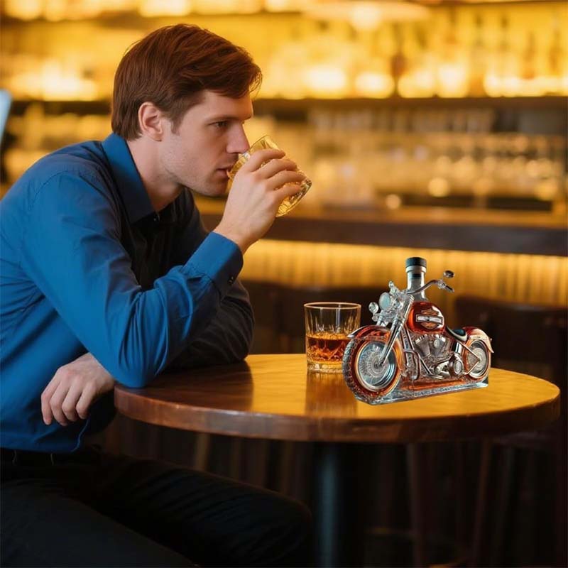 Kreatywna szklana butelka w kształcie motocykla